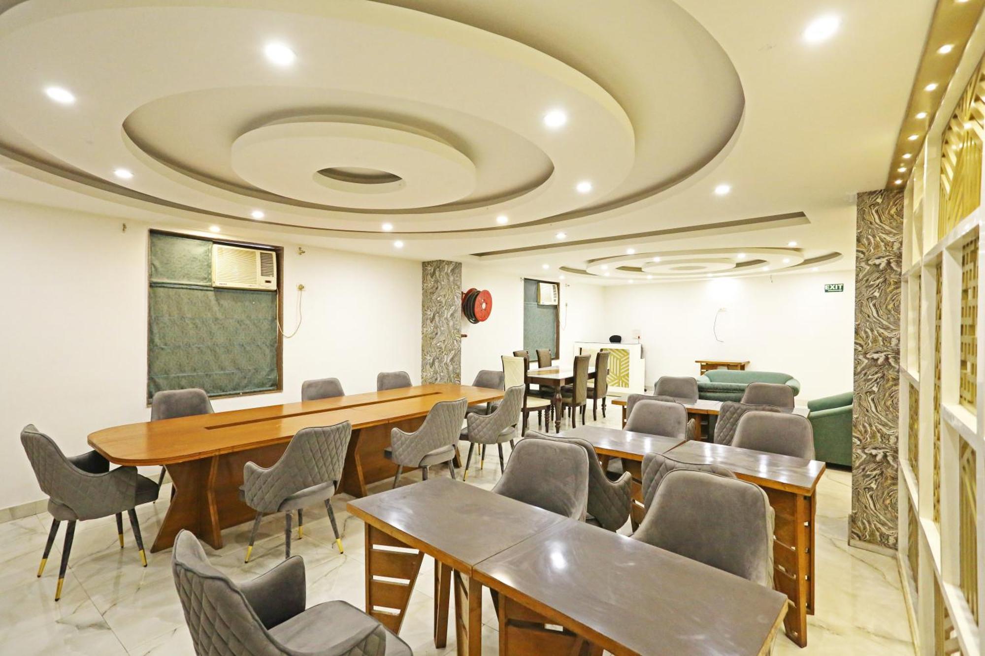 Hotel Ambrosia - A Boutique Hotel Νέο Δελχί Εξωτερικό φωτογραφία