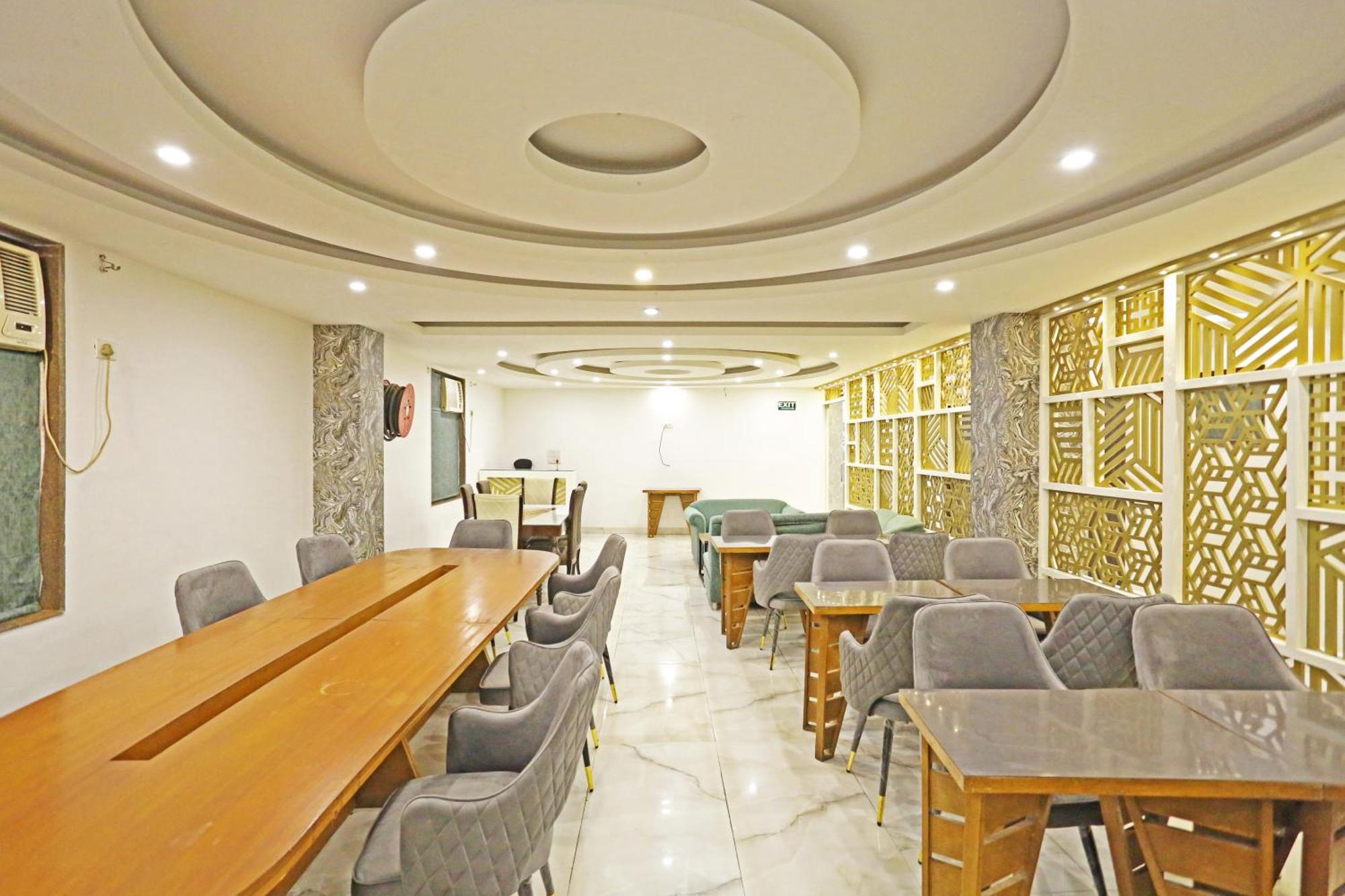 Hotel Ambrosia - A Boutique Hotel Νέο Δελχί Εξωτερικό φωτογραφία