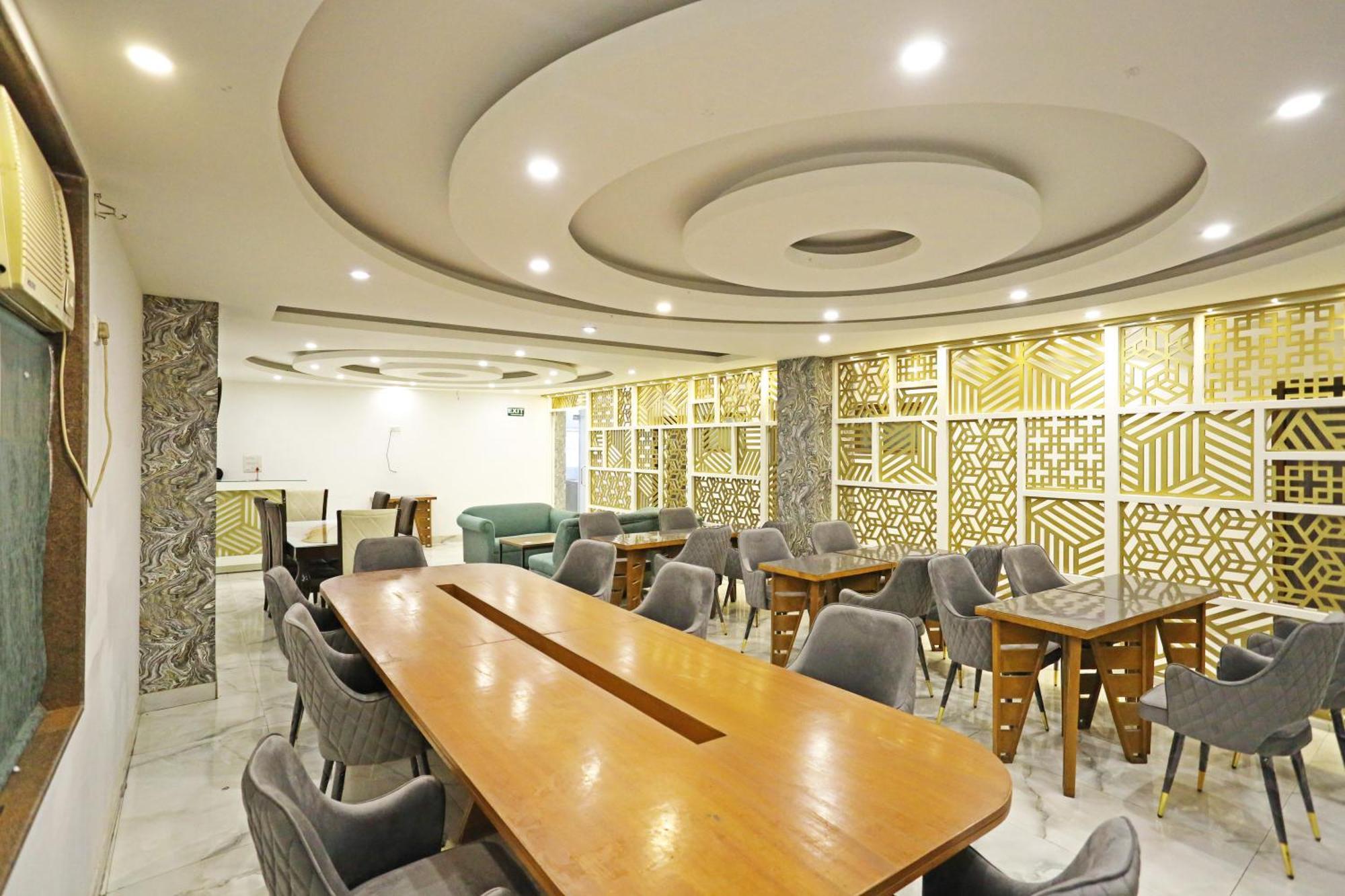 Hotel Ambrosia - A Boutique Hotel Νέο Δελχί Εξωτερικό φωτογραφία