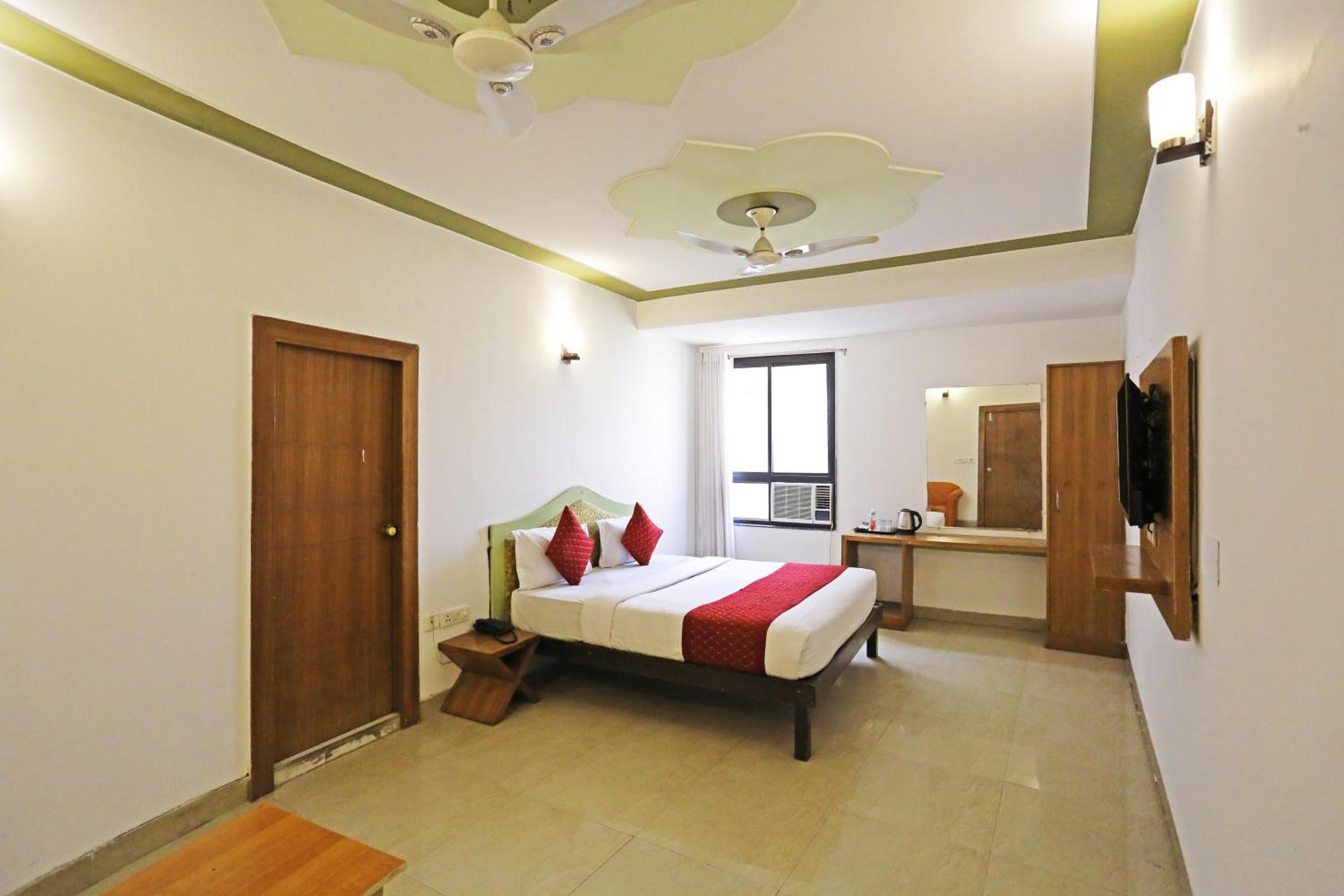 Hotel Ambrosia - A Boutique Hotel Νέο Δελχί Εξωτερικό φωτογραφία